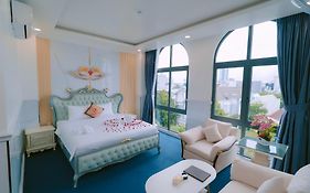 Khách sạn Kim Cương